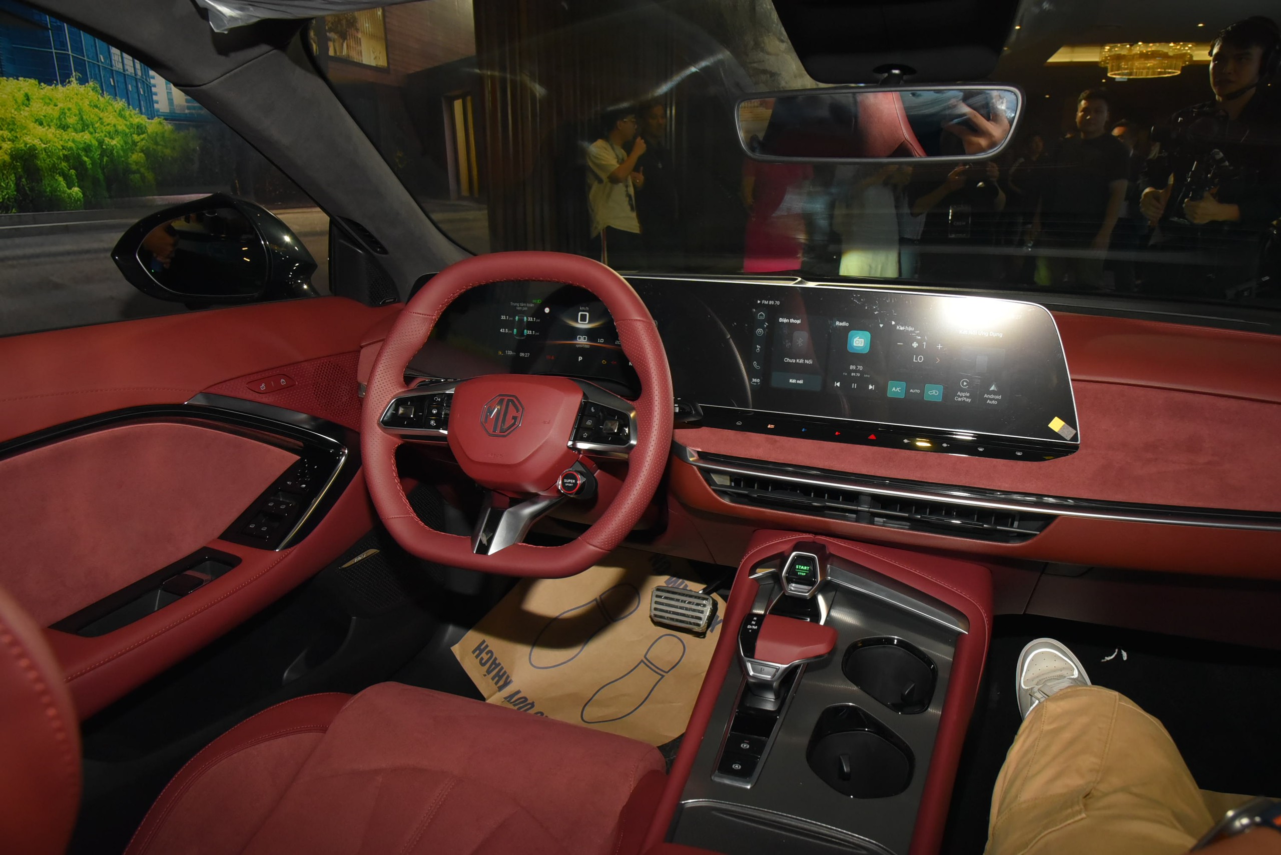 MG7 ra mắt Việt Nam: Giá cao nhất 1,018 tỷ, đấu K5, Mazda6 bằng động cơ 227 mã lực, 'full' ADAS, có chi tiết duy nhất trong phân khúc- Ảnh 9. MG7 ra mắt Việt Nam: Giá cao nhất 1,018 tỷ, đấu K5, Mazda6 bằng động cơ 227 mã lực, 'full' ADAS, có chi tiết duy nhất trong phân khúc- Ảnh 9.