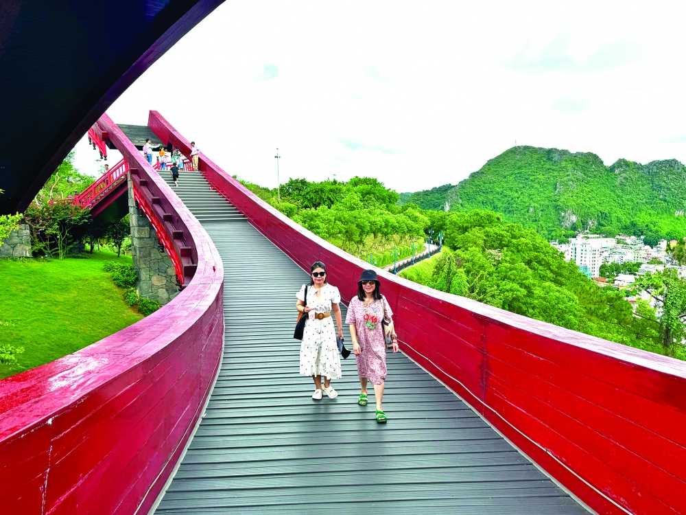 Cần đảm bảo an toàn cho du khách trong mùa mưa bão