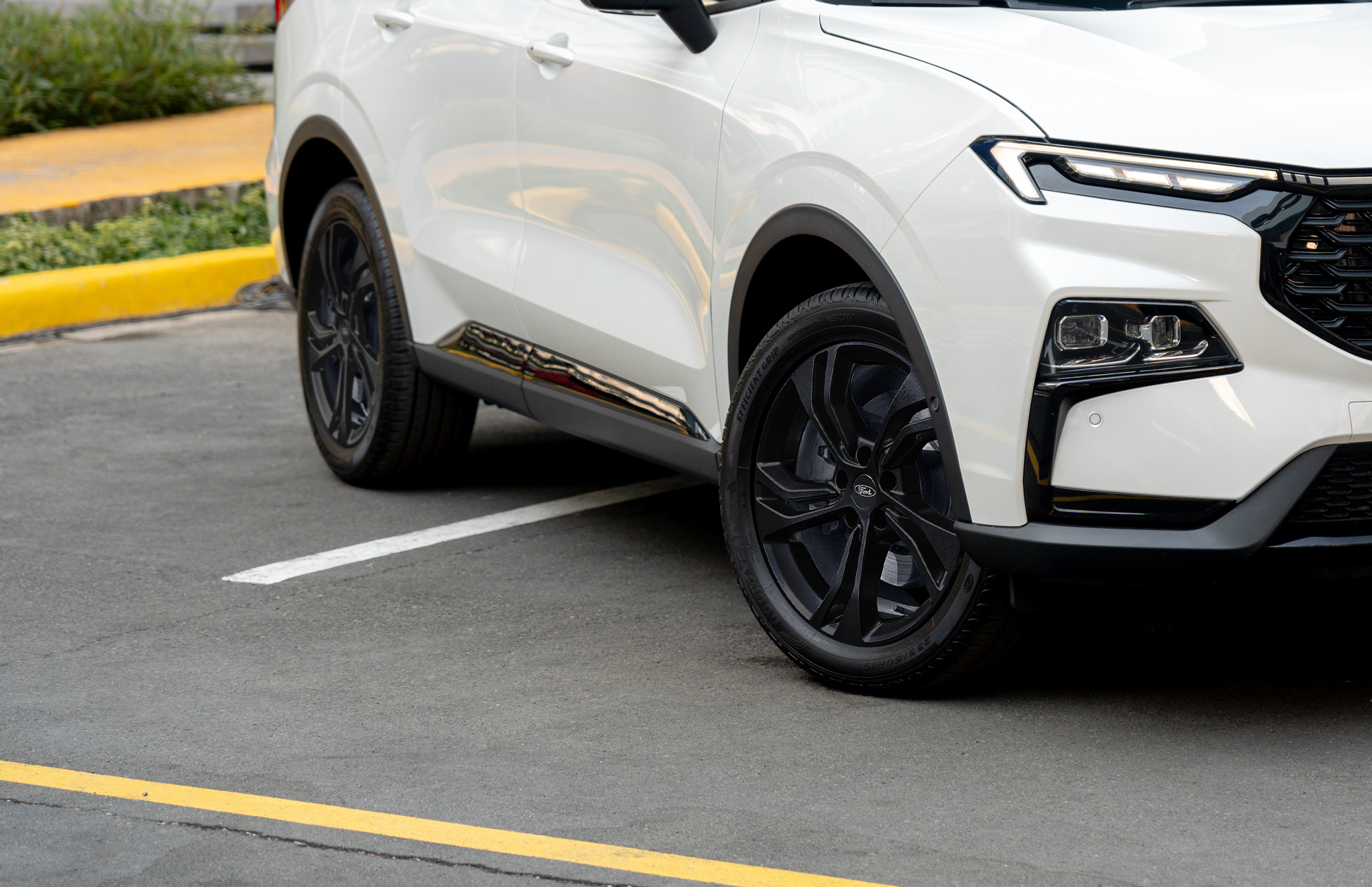 Ford Territory Sport ra mắt Việt Nam: Giá 909 triệu đồng, nhiều chi tiết thể thao từ trong ra ngoài cạnh tranh CX-5- Ảnh 3. Ford Territory Sport ra mắt Việt Nam: Giá 909 triệu đồng, nhiều chi tiết thể thao từ trong ra ngoài cạnh tranh CX-5- Ảnh 3.