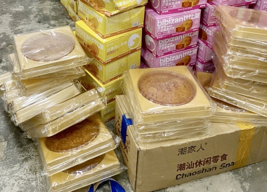 Tang Số bánh Trung thu này có xuất xứ Trung Quốc, được nhập khẩu Tang Số bánh Trung thu này có xuất xứ Trung Quốc, được nhập khẩu