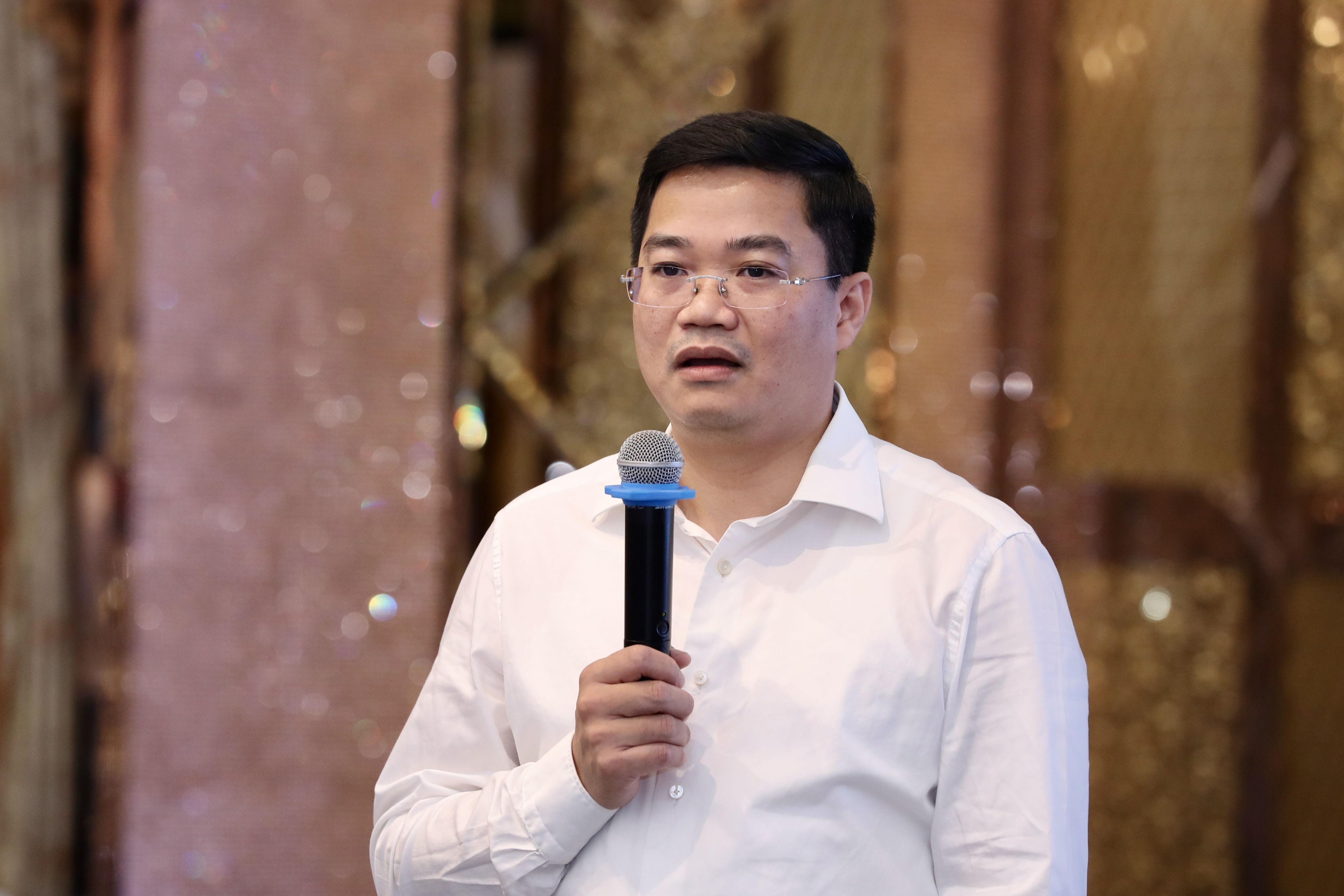 Ông Nguyễn Đức Tâm trình bày các nội dung dự kiến sửa đổi Ông Nguyễn Đức Tâm trình bày các nội dung dự kiến sửa đổi