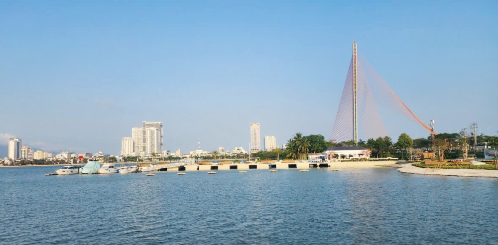 mô hình Khu thương mại tự do được kỳ vọng sẽ tạo ra đột phá, sẽ mở ra những cơ hội cho sự bứt phá trong phát triển kinh tế - xã hội của Đà Nẵng.