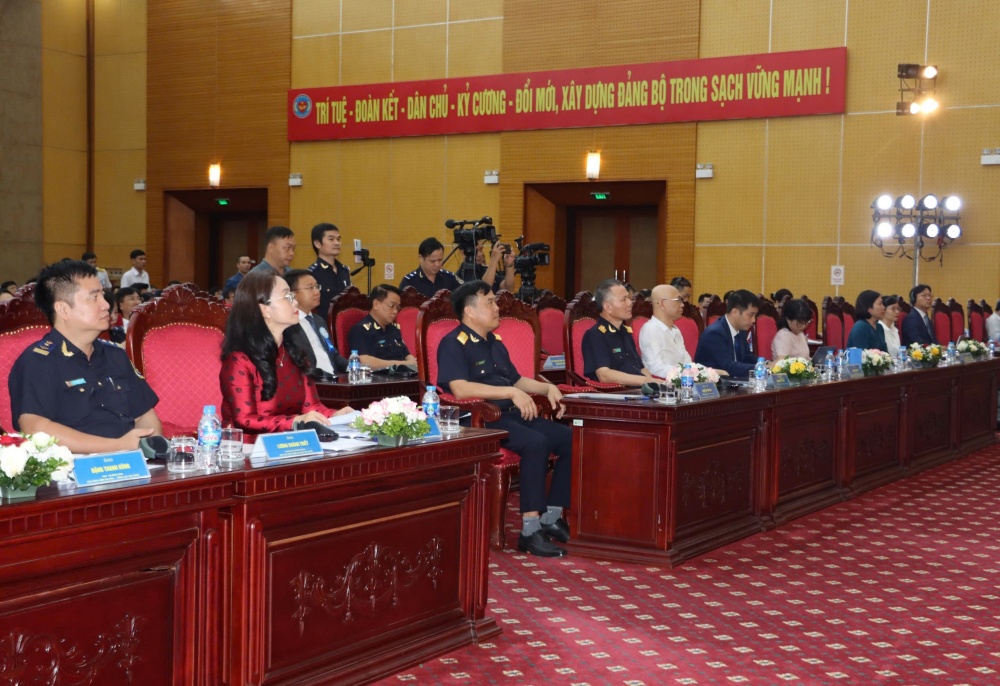 Ngành Hải quan luôn chia sẻ, hỗ trợ, đồng hành cùng cộng đồng doanh nghiệp