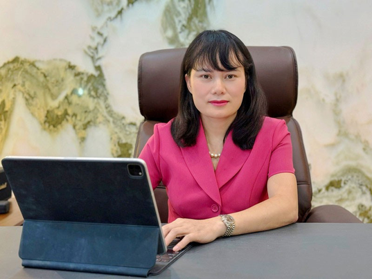 Xem xét điều chỉnh chính sách để có thêm điều kiện hỗ trợ khách hàng Xem xét điều chỉnh chính sách để có thêm điều kiện hỗ trợ khách hàng