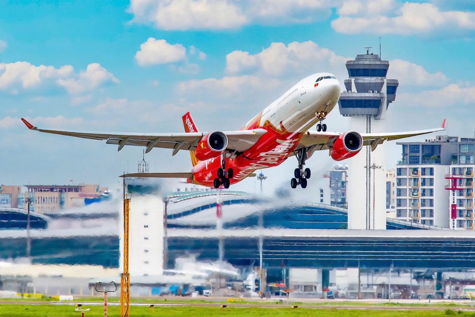 Vietjet mở bán sớm 2,6 triệu vé Tết 2025, giá từ 890.000 đồng Vietjet mở bán sớm 2,6 triệu vé Tết 2025, giá từ 890.000 đồng