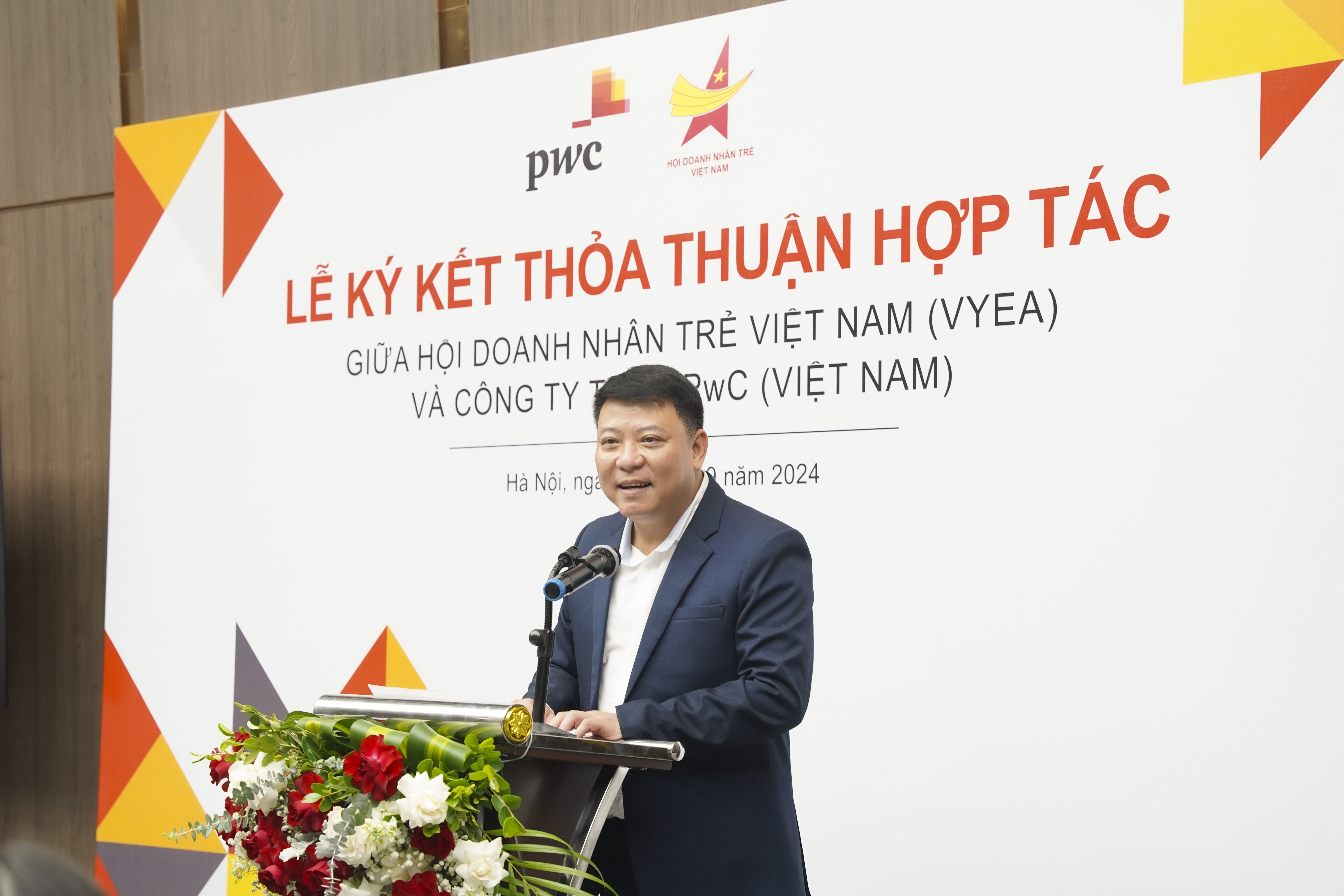 Hội Doanh nhân trẻ Việt Nam và PwC Việt Nam ký kết Thỏa thuận hợp tác hỗ trợ chuyên môn Hội Doanh nhân trẻ Việt Nam và PwC Việt Nam ký kết Thỏa thuận hợp tác hỗ trợ chuyên môn