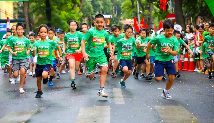 Giải chạy Mastercard Kids run năm 2023 đã trở thành một hoạt động thể thao thú vị, thu hút được nhiều bạn nhỏ tham gia. Giải chạy Mastercard Kids run năm 2023 đã trở thành một hoạt động thể thao thú vị, thu hút được nhiều bạn nhỏ tham gia.