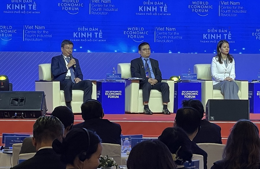 Đối thoại để chuyển đổi công nghiệp và có thể chế chính sách phù hợp Đối thoại để chuyển đổi công nghiệp và có thể chế chính sách phù hợp