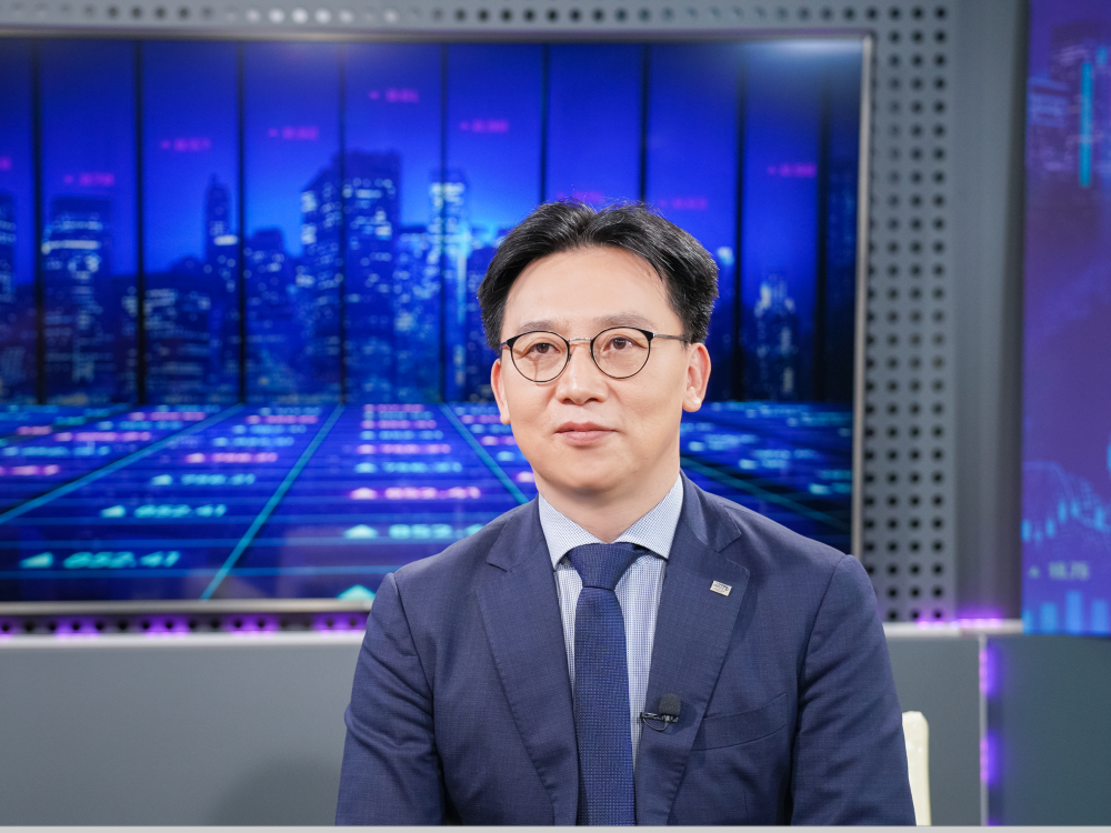 Ông Kang Moon Kyung, Tổng Giám đốc, Công ty CP Chứng khoán Mirae Asset Ông Kang Moon Kyung, Tổng Giám đốc, Công ty CP Chứng khoán Mirae Asset