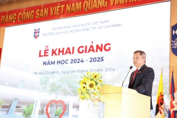 PGS.TS. Đoàn Thanh Hà – Bí thư Đảng ủy, Chủ tịch Hội đồng Trường phát biểu tại Lễ khai giảng