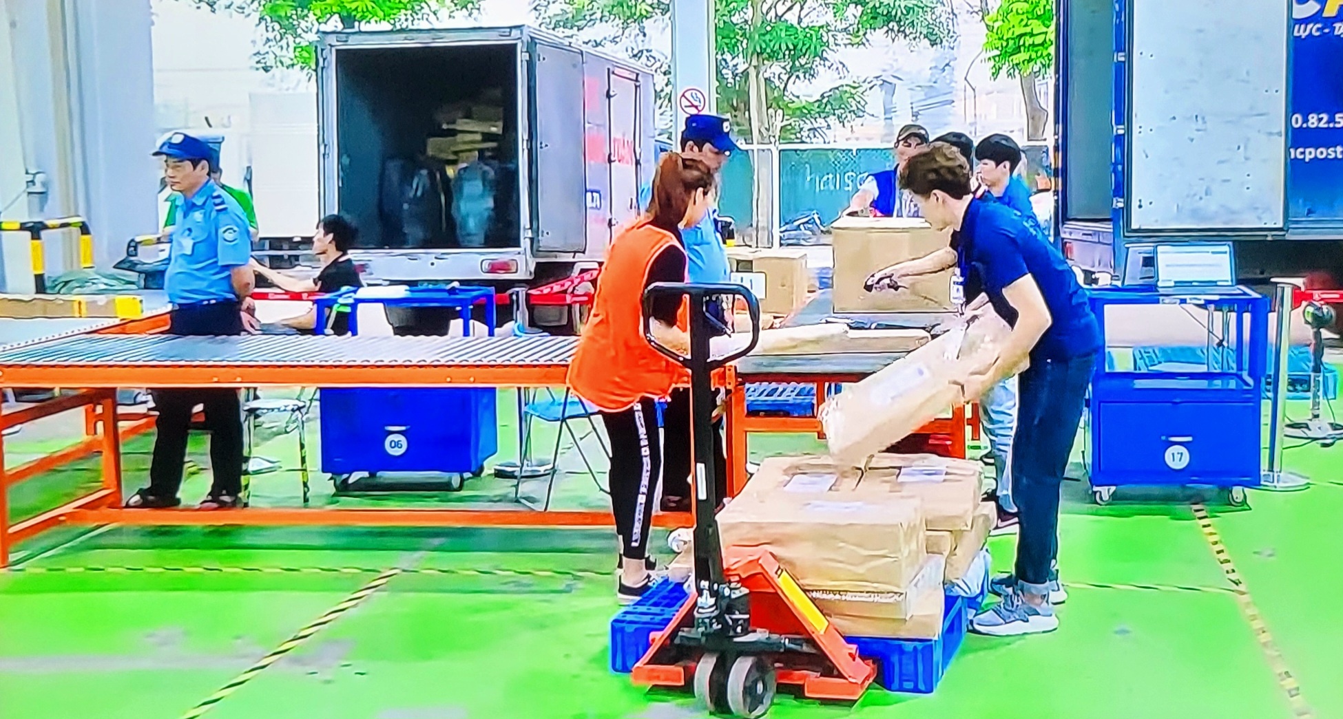 Người tiêu dùng nên lựa chọn những công ty bán hàng uy tín