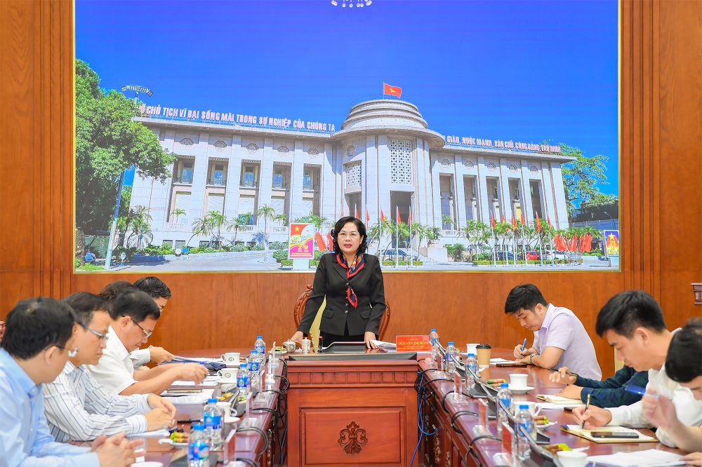 Thống đốc NHNN Nguyễn Thị Hồng làm việc với hai tỉnh Bến Tre và Vĩnh Long Thống đốc NHNN Nguyễn Thị Hồng làm việc với hai tỉnh Bến Tre và Vĩnh Long