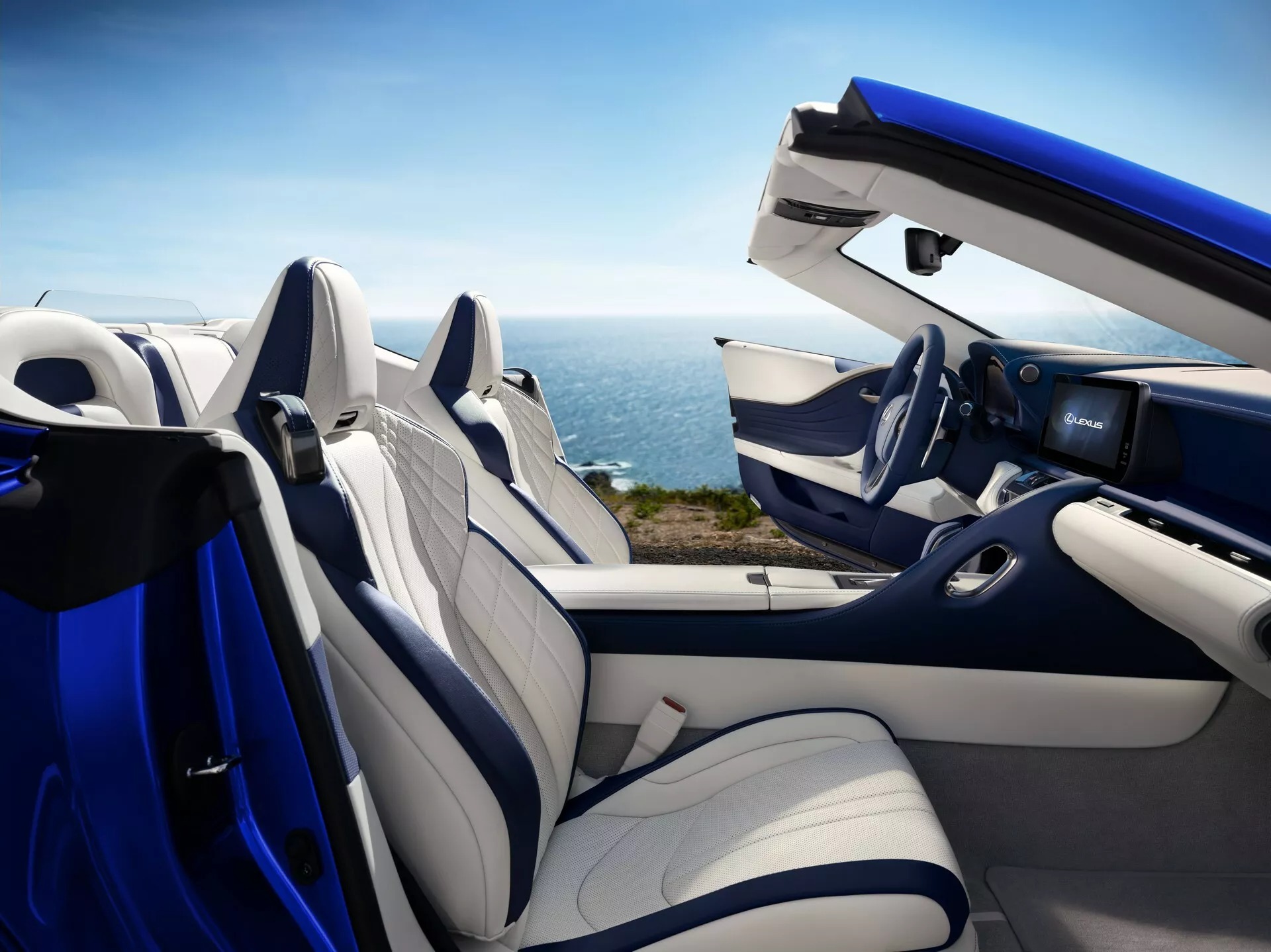 Lexus LC 2025 ra mắt: Tăng độ cứng thân xe, nội thất bespoke, vẫn giữ máy V8 mạnh 471 mã lực- Ảnh 10. Lexus LC 2025 ra mắt: Tăng độ cứng thân xe, nội thất bespoke, vẫn giữ máy V8 mạnh 471 mã lực- Ảnh 10.