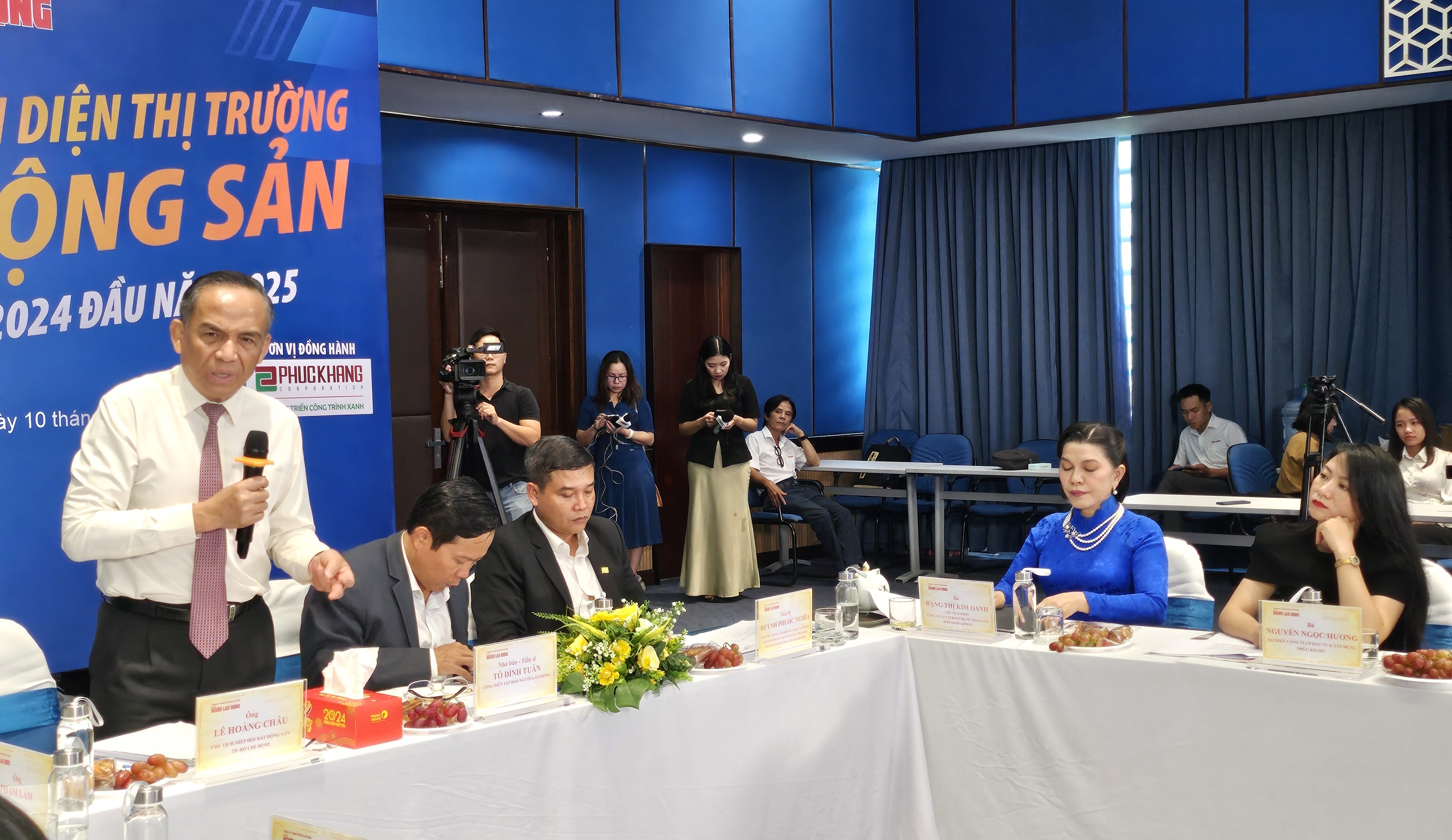 Cơ hội và thách thức với bất động sản