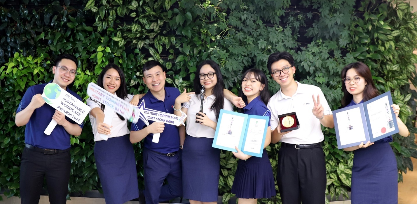 MB được vinh danh là Doanh nghiệp có Môi Trường Làm Việc Bền Vững 2024 MB được vinh danh là Doanh nghiệp có Môi Trường Làm Việc Bền Vững 2024