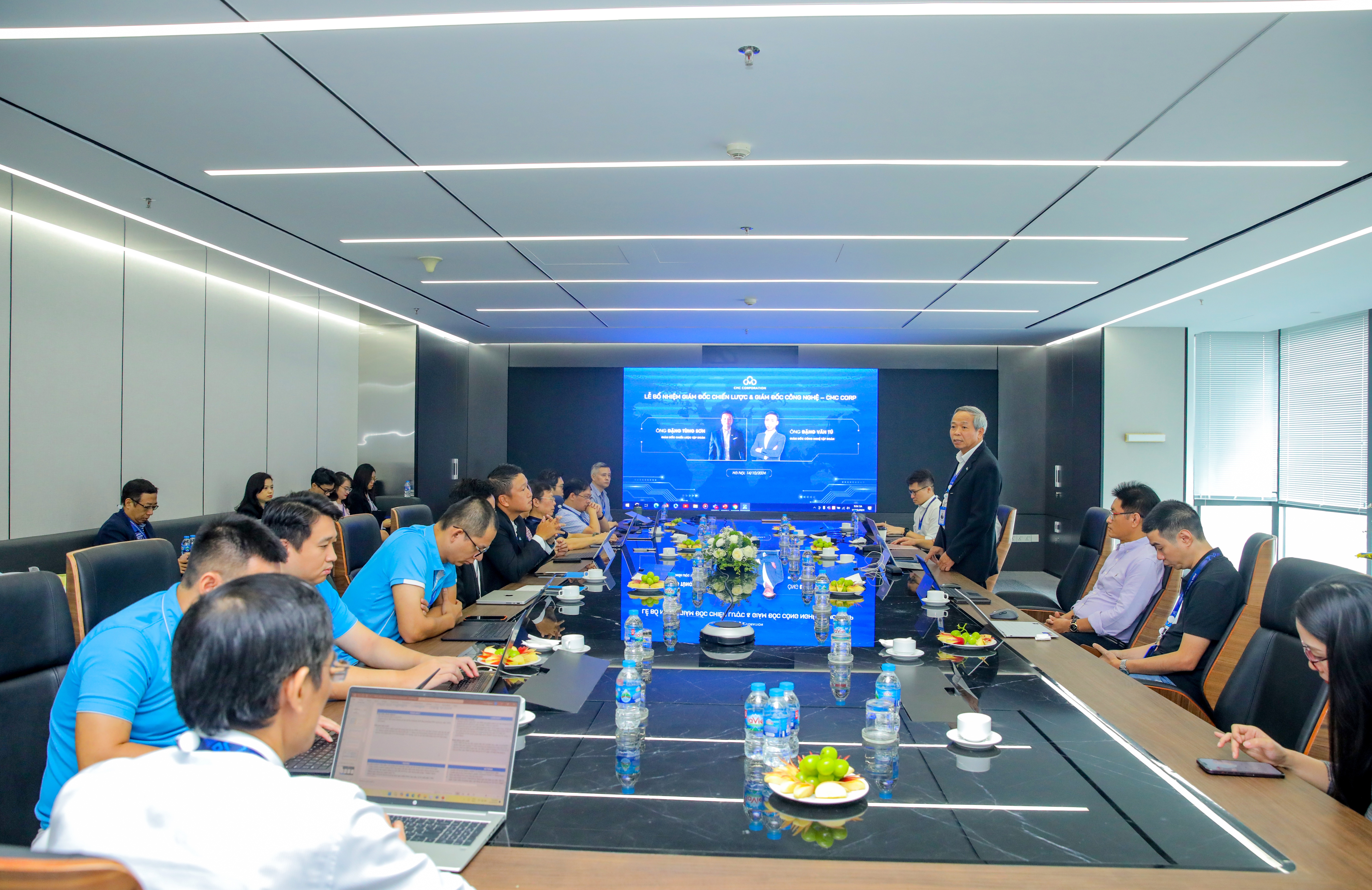 Ông Nguyễn Trung Chính - Chủ tịch HĐQT/ Chủ tịch Điều hành Tập đoàn Công nghệ CMC phát biểu tại buổi lễ. Ông Nguyễn Trung Chính - Chủ tịch HĐQT/ Chủ tịch Điều hành Tập đoàn Công nghệ CMC phát biểu tại buổi lễ.