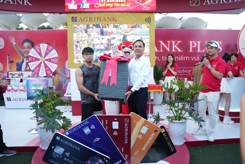 Bảo hiểm Agribank đồng hành cùng Agribank tại Ngày Thẻ Việt Nam 2024 Bảo hiểm Agribank đồng hành cùng Agribank tại Ngày Thẻ Việt Nam 2024