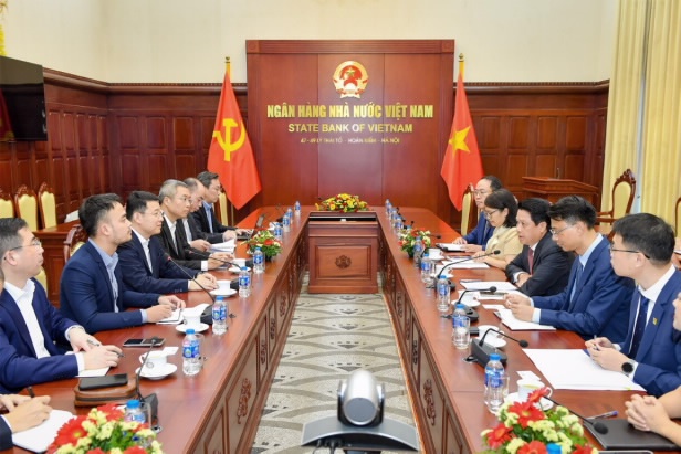 Phó Thống đốc Phạm Tiến Dũng làm việc với Chủ tịch UnionPay International Phó Thống đốc Phạm Tiến Dũng làm việc với Chủ tịch UnionPay International