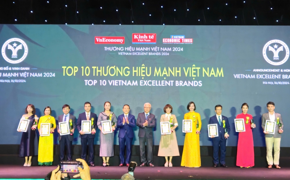 Vinh danh Thương hiệu Mạnh Việt Nam 2024 Vinh danh Thương hiệu Mạnh Việt Nam 2024