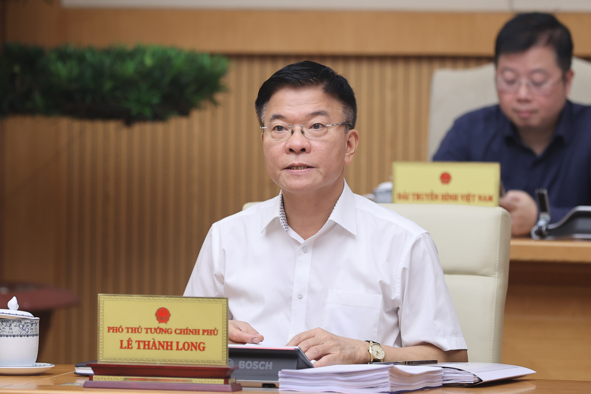 Thủ tướng: Tháo gỡ được điểm nghẽn thể chế, tăng trưởng GDP có thể đạt 2 con số trong những thập kỷ tới- Ảnh 4. Thủ tướng: Tháo gỡ được điểm nghẽn thể chế, tăng trưởng GDP có thể đạt 2 con số trong những thập kỷ tới- Ảnh 4.