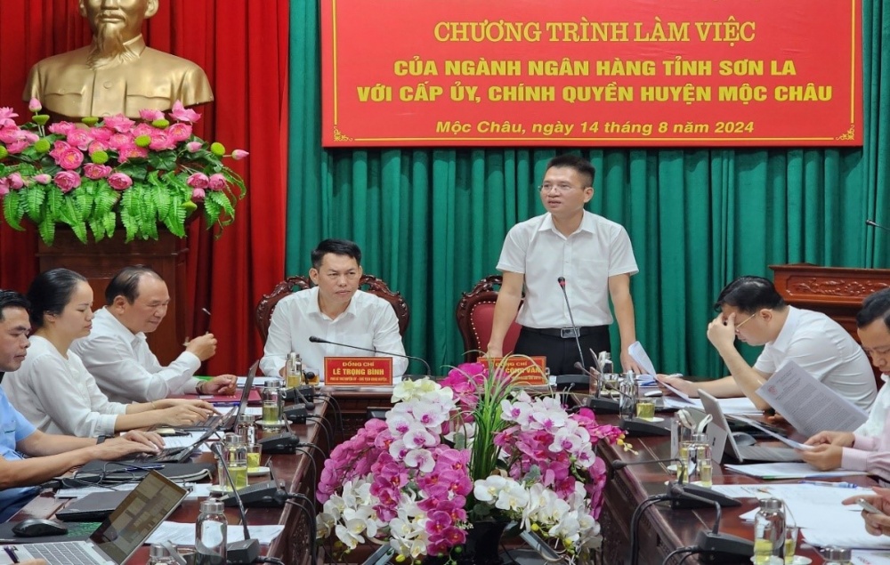 Ngành Ngân hàng Sơn La đồng hành cùng địa phương phát triển kinh tế Ngành Ngân hàng Sơn La đồng hành cùng địa phương phát triển kinh tế