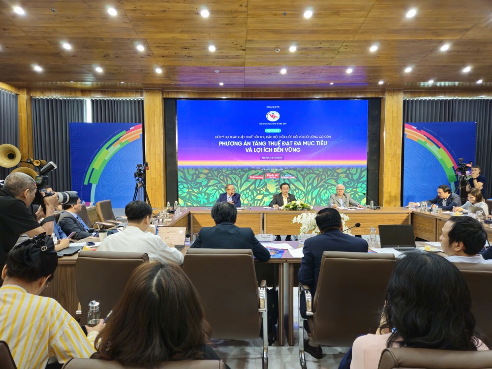 Tăng thuế tiêu thụ đối với đồ uống có cồn: Lộ trình nào phù hợp? Tăng thuế tiêu thụ đối với đồ uống có cồn: Lộ trình nào phù hợp?