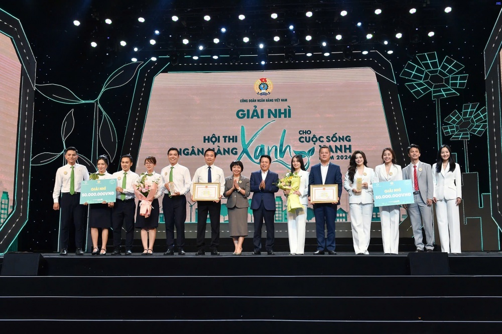 Hội thi “Ngân hàng xanh cho cuộc sống xanh” năm 2024: Lan toả thông điệp mạnh mẽ về tăng trưởng xanh Hội thi “Ngân hàng xanh cho cuộc sống xanh” năm 2024: Lan toả thông điệp mạnh mẽ về tăng trưởng xanh