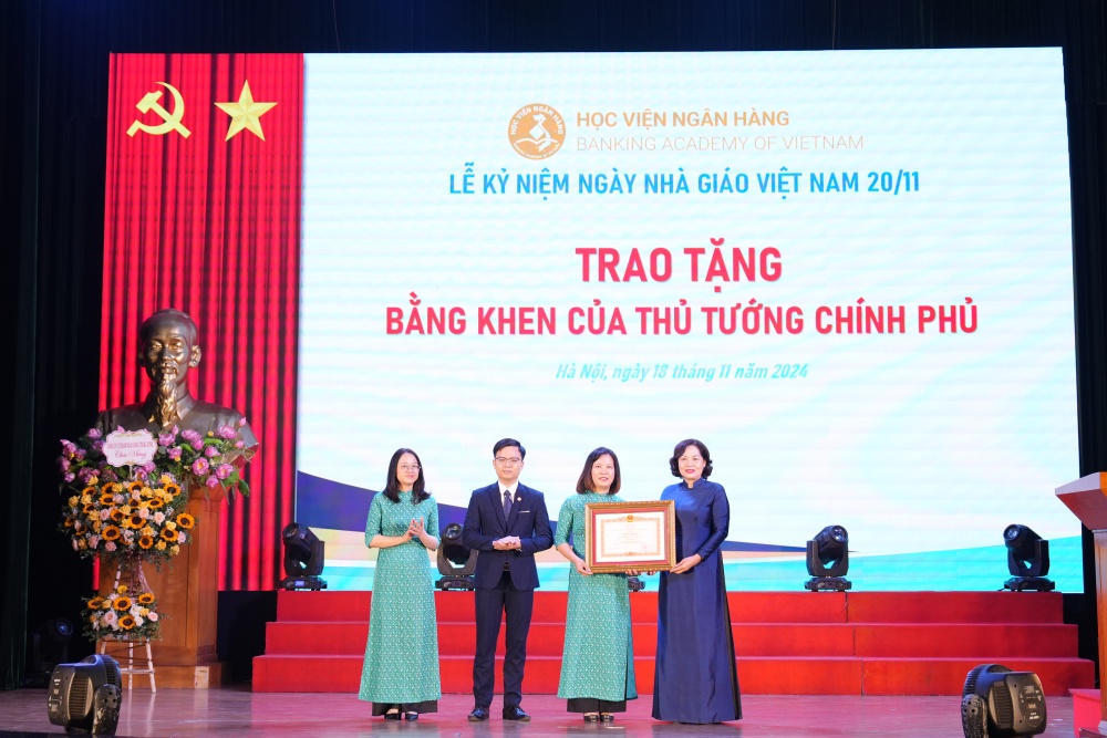 Đào tạo nguồn nhân lực chất lượng cho sự phát triển của đất nước và ngành Ngân hàng Đào tạo nguồn nhân lực chất lượng cho sự phát triển của đất nước và ngành Ngân hàng