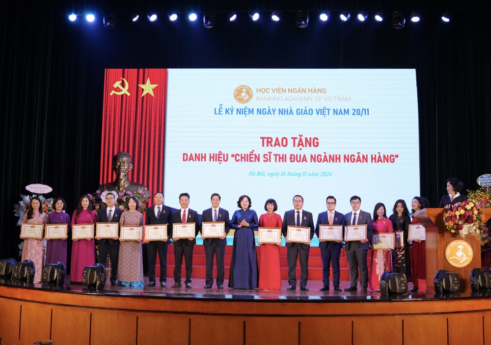 Đào tạo nguồn nhân lực chất lượng cho sự phát triển của đất nước và ngành Ngân hàng Đào tạo nguồn nhân lực chất lượng cho sự phát triển của đất nước và ngành Ngân hàng