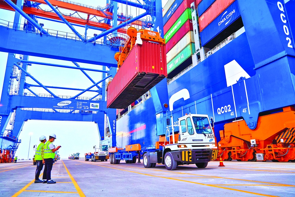 Tăng trưởng đầu tư, xuất khẩu và tiêu dùng là 3 động lực chính để GDP cán đích Tăng trưởng đầu tư, xuất khẩu và tiêu dùng là 3 động lực chính để GDP cán đích