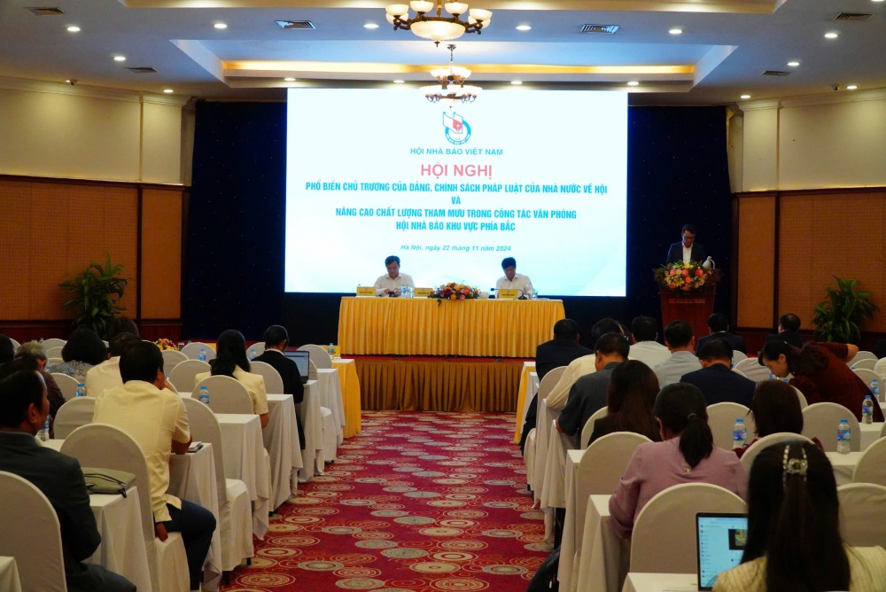 Phổ biến chủ trương của Đảng, chính sách pháp luật của Nhà nước về Hội Nhà báo Việt Nam Phổ biến chủ trương của Đảng, chính sách pháp luật của Nhà nước về Hội Nhà báo Việt Nam