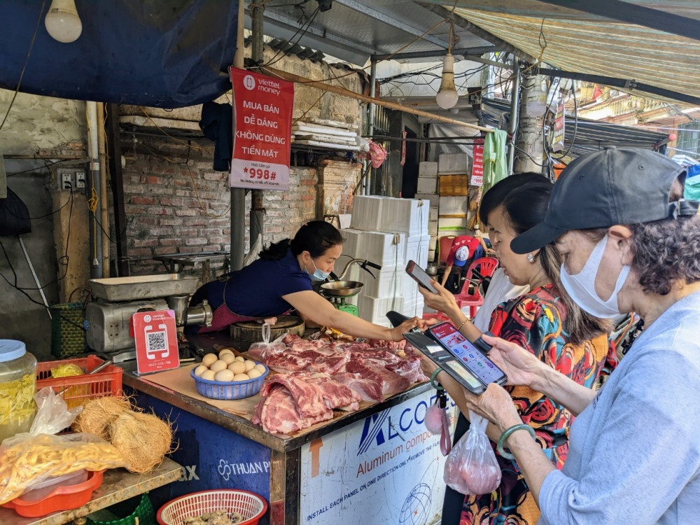 Fintech giúp “bình dân hóa” dịch vụ tài chính - ngân hàng Fintech giúp “bình dân hóa” dịch vụ tài chính - ngân hàng