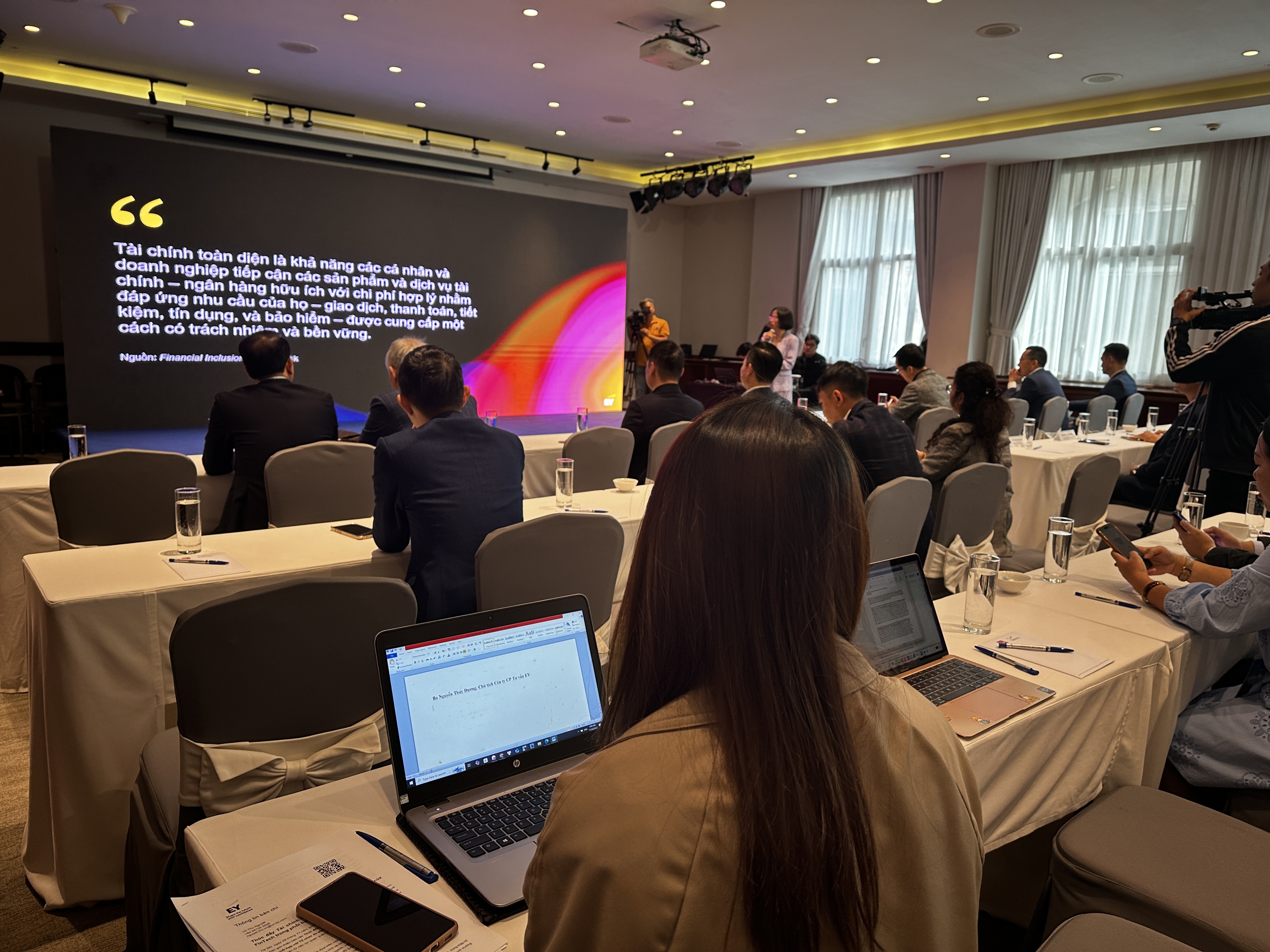 Fintech giúp “bình dân hóa” dịch vụ tài chính - ngân hàng Fintech giúp “bình dân hóa” dịch vụ tài chính - ngân hàng