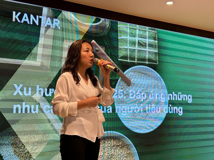 Nhu cầu tiện lợi và sức khỏe là xu hướng mới của người tiêu dùng dịp Tết 2025 Sản phẩm chăm sóc sức khỏe là xu hướng mới của người tiêu dùng dịp Tết 2025