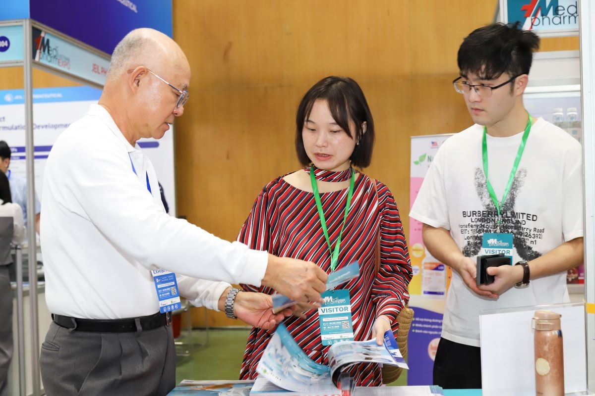 Vietnam Medipharm Expo 2024 dự kiến đón khoảng 9.000 lượt khách đến tham quan và trải nghiệm. Vietnam Medipharm Expo 2024 dự kiến đón khoảng 9.000 lượt khách đến tham quan và trải nghiệm.