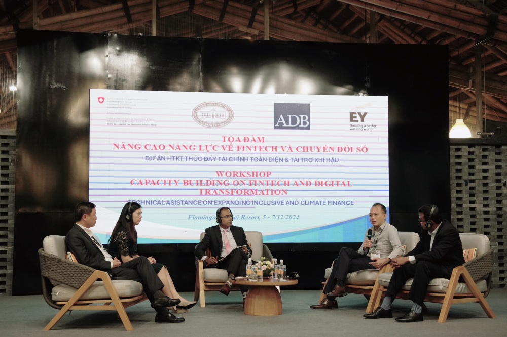 Hỗ trợ nâng cao năng lực về Fintech và chuyển đổi số Hỗ trợ nâng cao năng lực về Fintech và chuyển đổi số