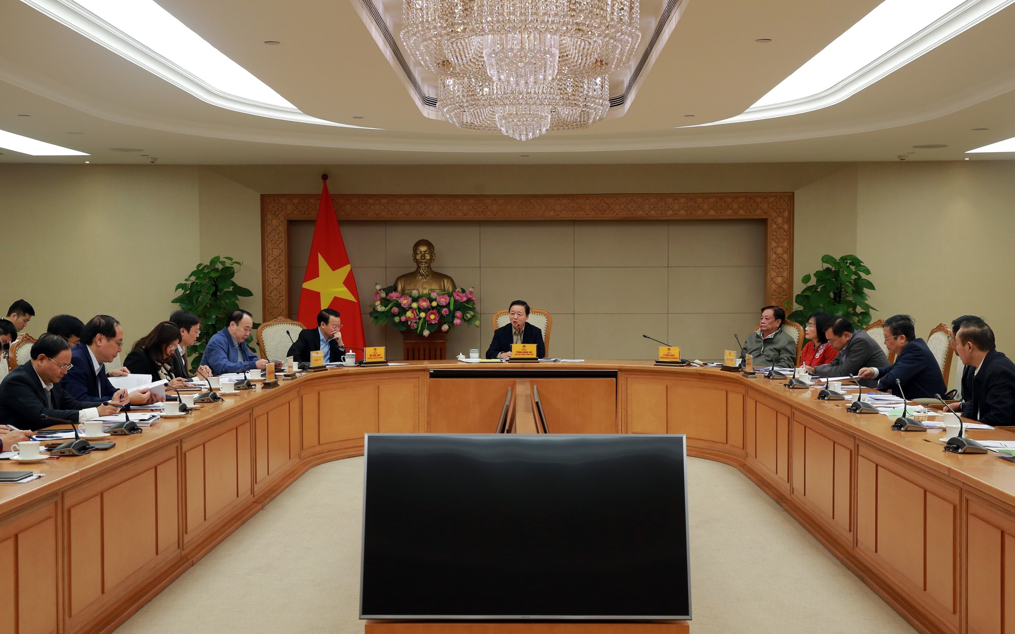 Phó Thủ tướng Trần Hồng Hà chủ trì buổi làm việc