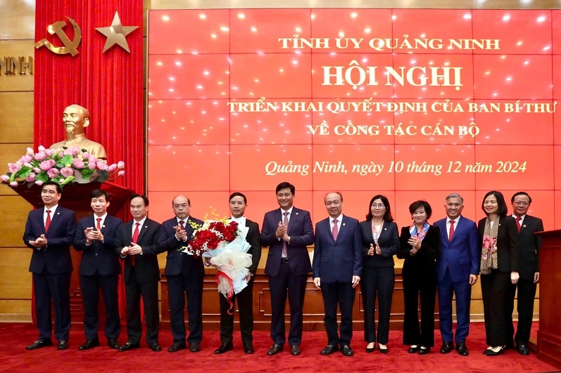 Triển khai quyết định của Ban Bí thư về công tác cán bộ tại Quảng Ninh