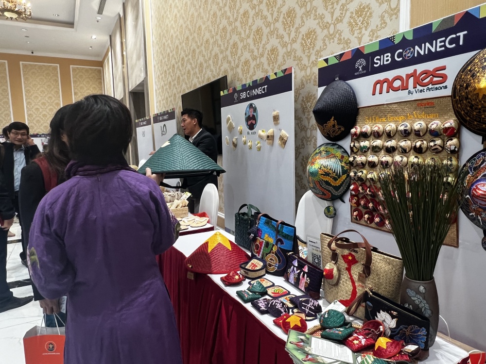 SIB CONNECT 2024: Kiến tạo tương lai Hệ sinh thái tổ chức kinh doanh tạo tác động xã hội SIB CONNECT 2024: Kiến tạo tương lai Hệ sinh thái tổ chức kinh doanh tạo tác động xã hội