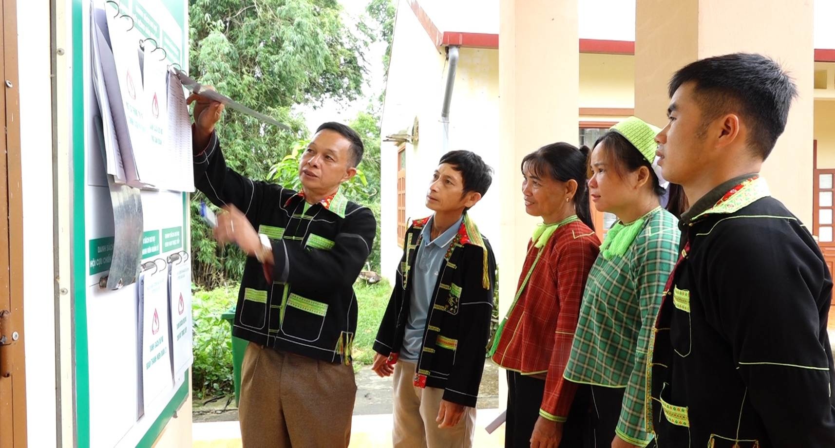 Ông Lý Văn Thắng tuyên truyền về các chương trình vay vốn tín dụng chính sách