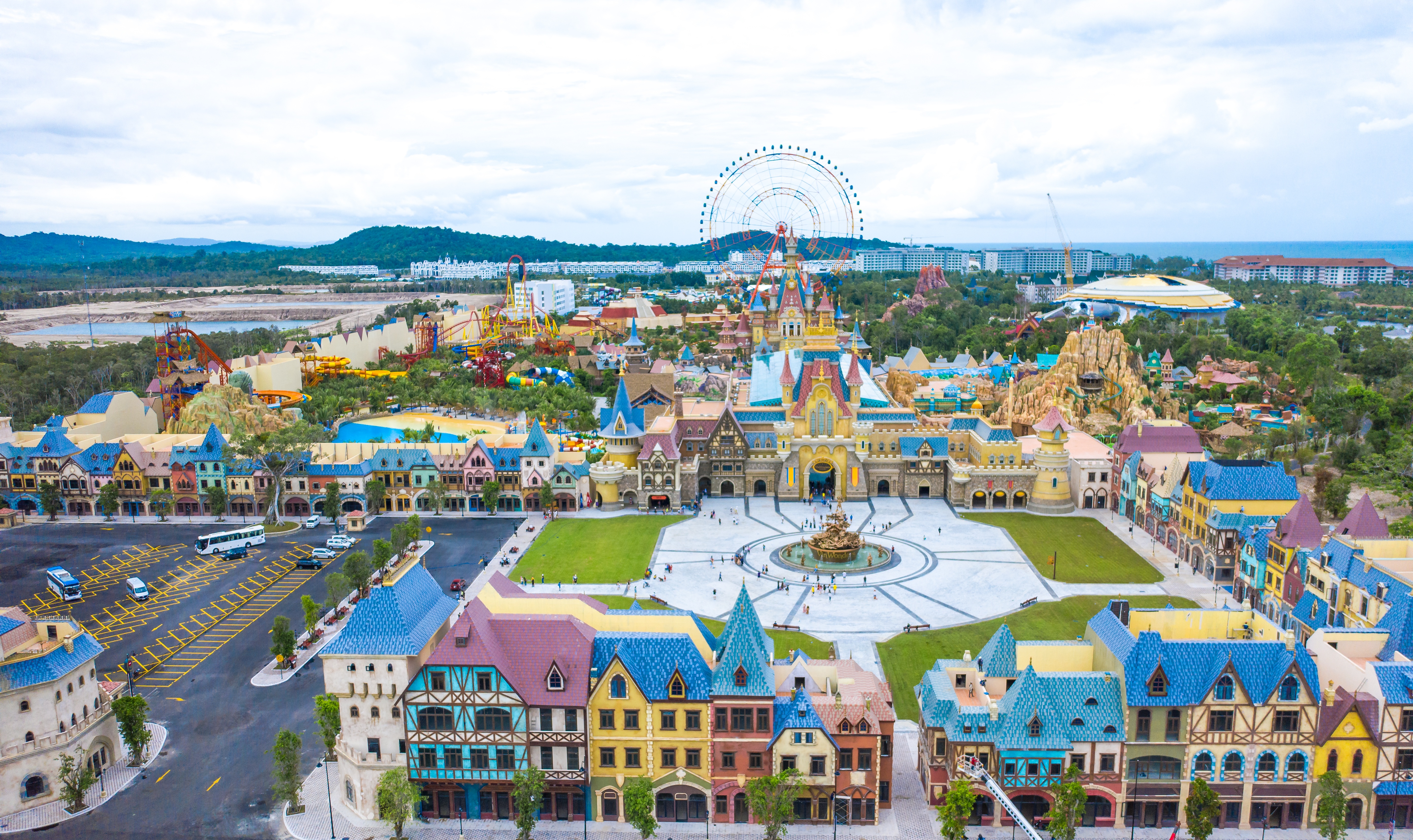 TP Phú Quốc sẽ tiếp tục bứt phá trên hành trình trở thành Đô thị loại I và trung tâm dịch vụ du lịch, nghỉ dưỡng chất lượng cao TP Phú Quốc sẽ tiếp tục bứt phá trên hành trình trở thành Đô thị loại I và trung tâm dịch vụ du lịch, nghỉ dưỡng chất lượng cao