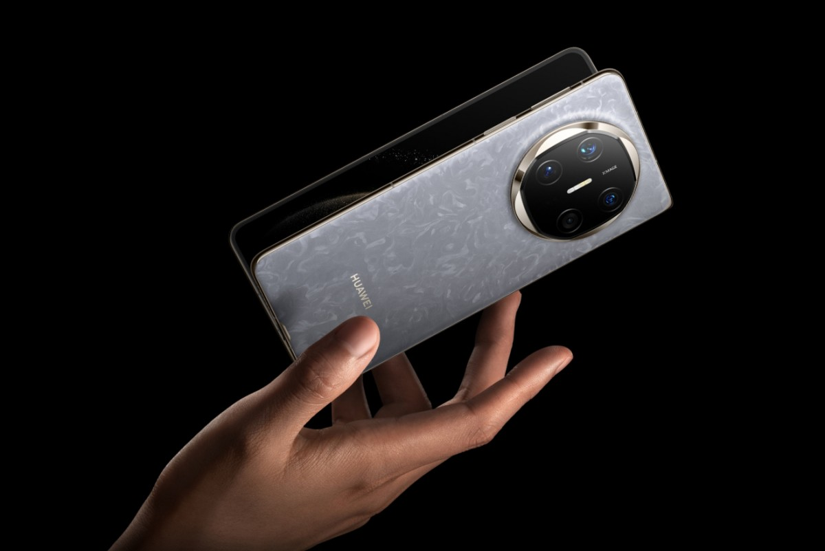 Huawei chính thức mang máy gập Mate X6 ra thị trường quốc tế