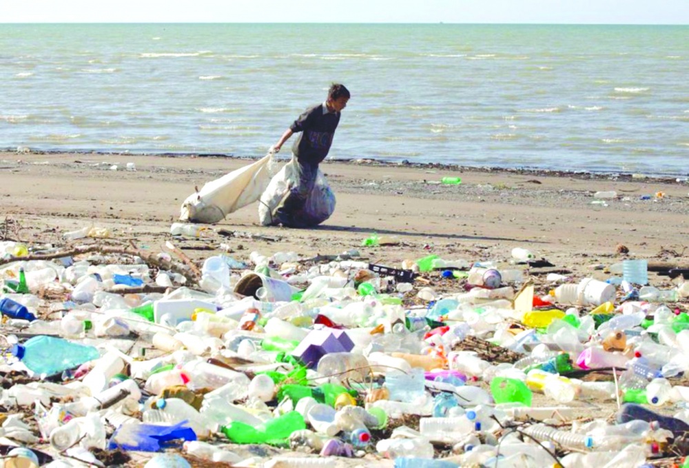 Ô nhiễm nhựa đe dọa nghiêm trọng đến môi trường và sức khỏe con người Ô nhiễm nhựa đe dọa nghiêm trọng đến môi trường và sức khỏe con người