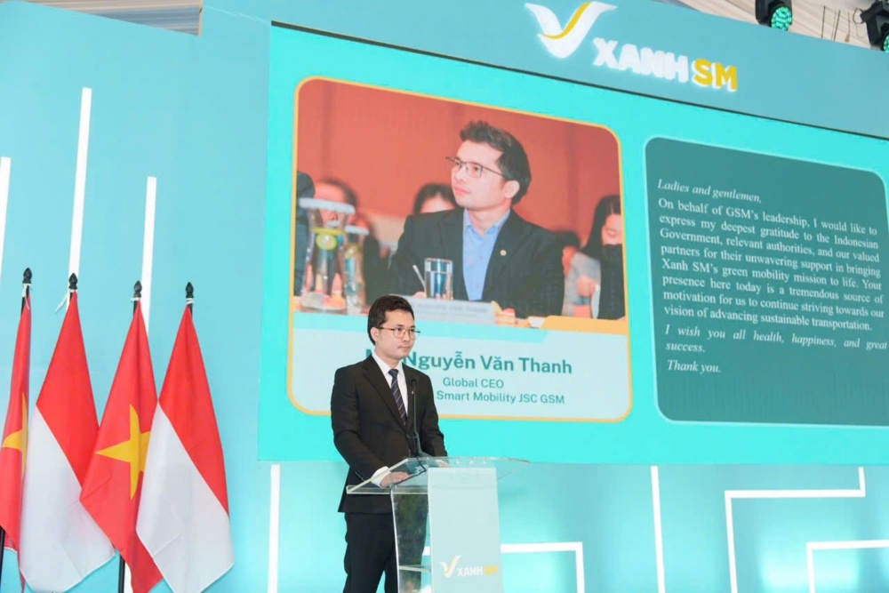 Ông Nguyễn Văn Thanh – Tổng Giám đốc GSM Toàn cầu phát biểu chào mừng tại sự kiện khai trương Xanh SM tại Indonesia