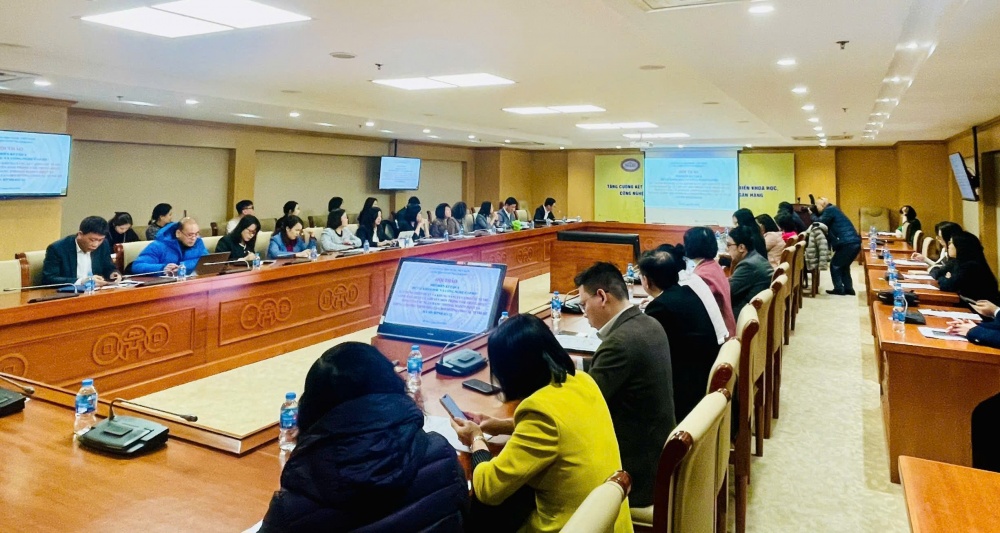 Nghiên cứu xây dựng khung năng lực cho các vị trí lãnh đạo, quản lý của TCTD