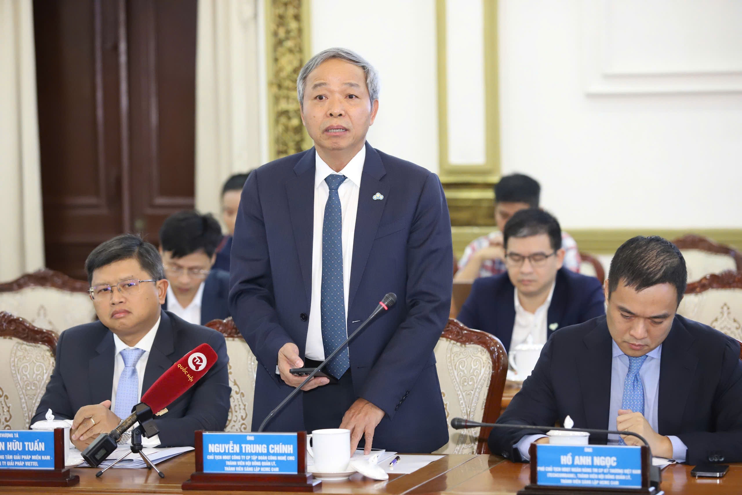 Chủ tịch CMC phát biểu tại buổi gặp gỡ các thành viên Hội đồng quản lý, thành viên sáng lập, thành viên mạng C4IR diễn ra ngày 22/12 tại TP. Hồ Chí Minh. 