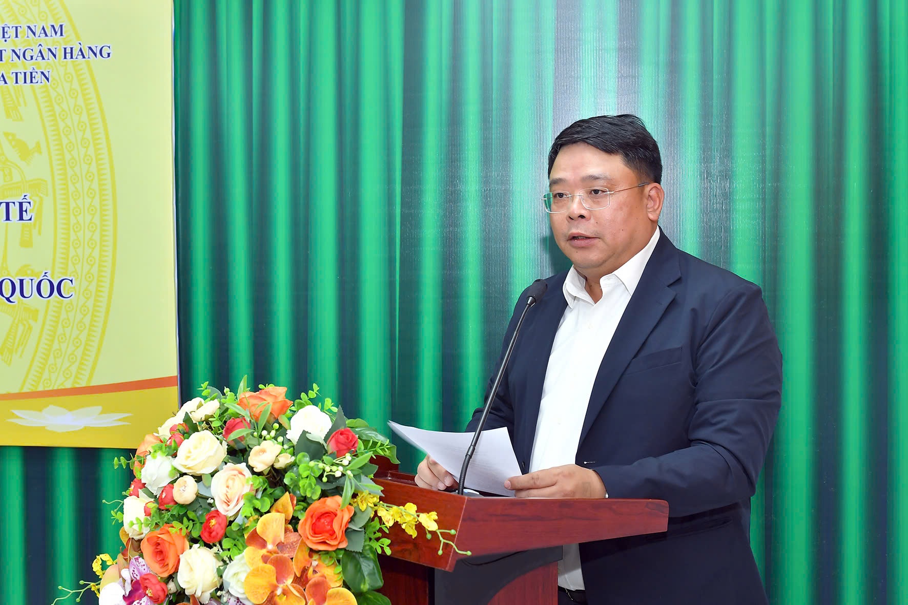 Khen thưởng tập thể, cá nhân có thành tích xuất sắc trong phong trào toàn dân bảo vệ an ninh tổ quốc