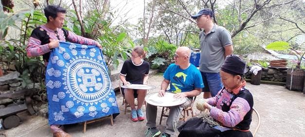 Anh Giàng A Làng- xã Hang Kia làm giàu từ vốn NHCSXH Anh Giàng A Làng- xã Hang Kia làm giàu từ vốn NHCSXH