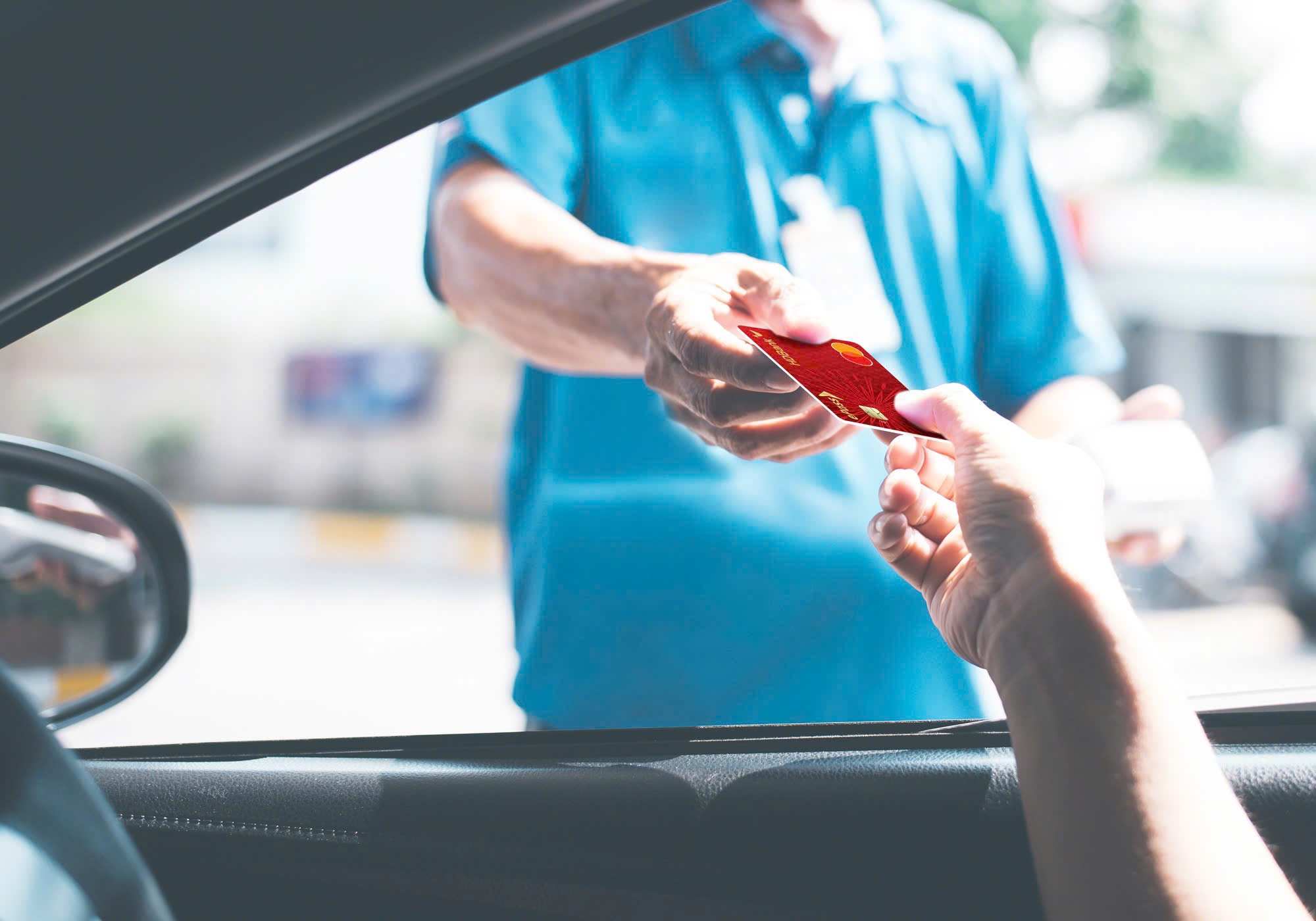 Thẻ HDBank ePass 3in1 mang đến nhiều tiện ích  và ưu đãi hấp dẫn cho khách hàng