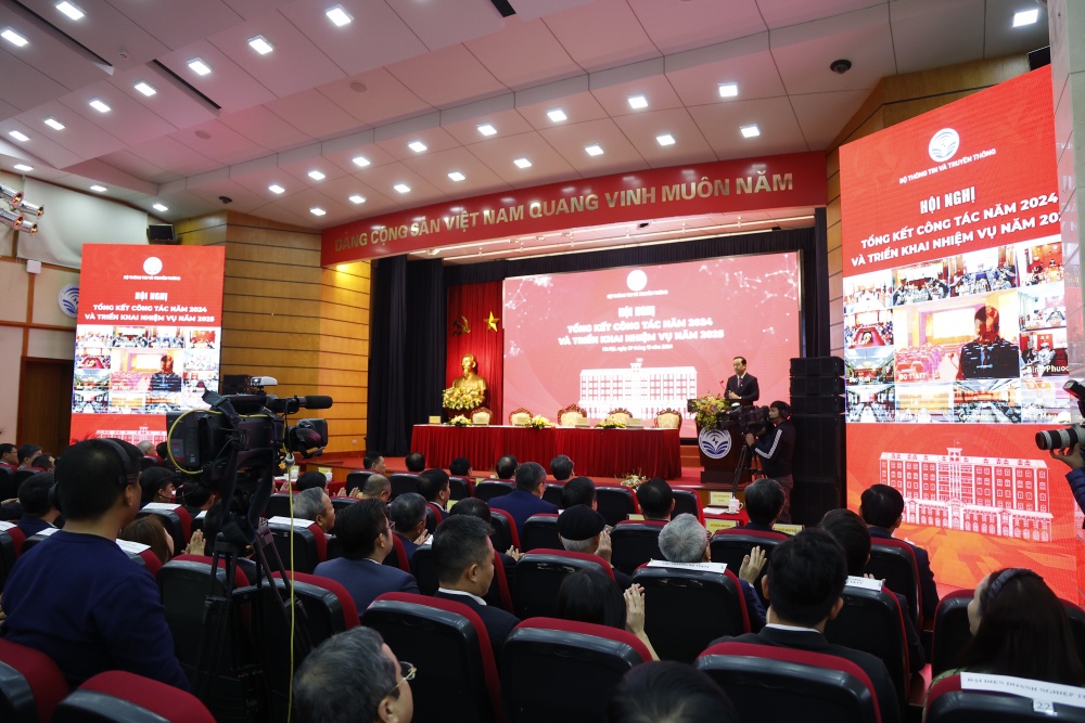 Chuyển đổi số đạt nhiều kết quả nổi bật trong năm 2024 Chuyển đổi số đạt nhiều kết quả nổi bật trong năm 2024